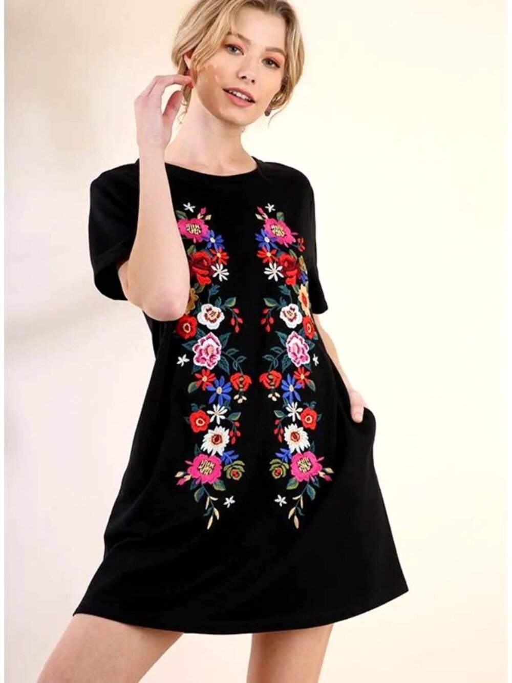 Umgee Floral Embroidered Black Tunic TShirt Dress S Pockets Festival Cottagecore